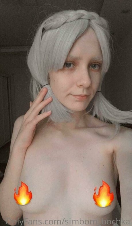 Naken läckt OnlyFans-bild av Simbombochka
