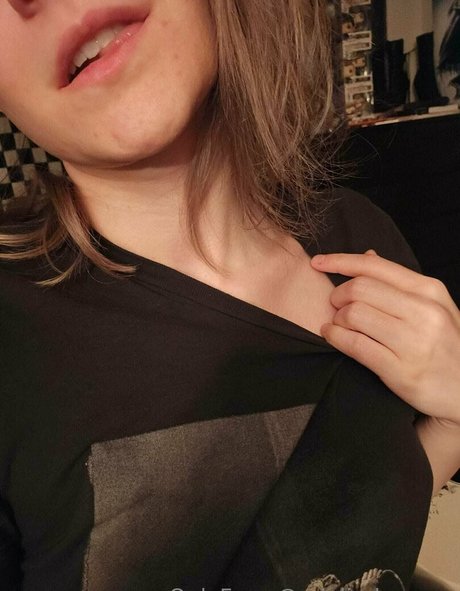 Adalindgrayfree  nude leaked OnlyFans photo