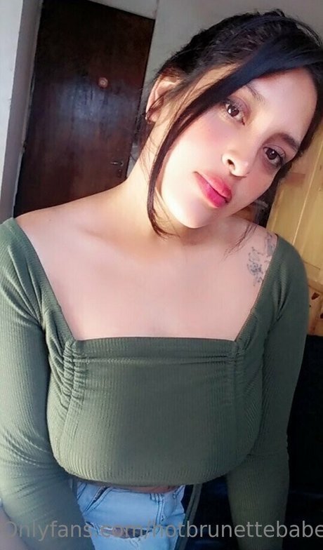 Hotbrunettebabe OnlyFans