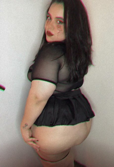 Alasti lekkinud OnlyFans-i pilt Goddes Nini