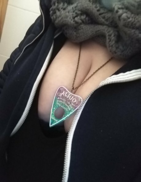Nacktes geleaktes OnlyFans-Foto von Chubbykitsune