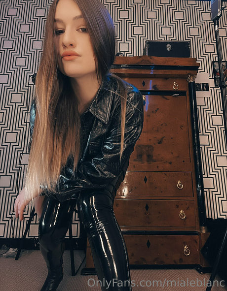 Mialeblanc  nude leaked OnlyFans photo