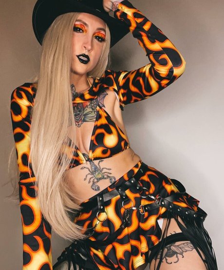 Aritaylor  nude leaked OnlyFans photo