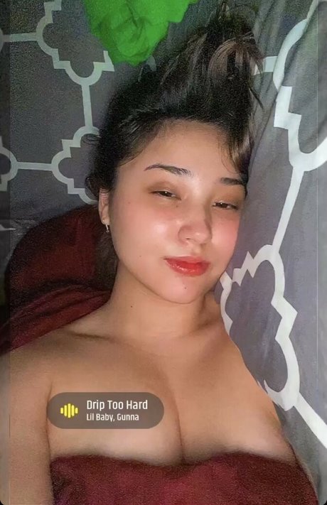 Yvonnemoonie