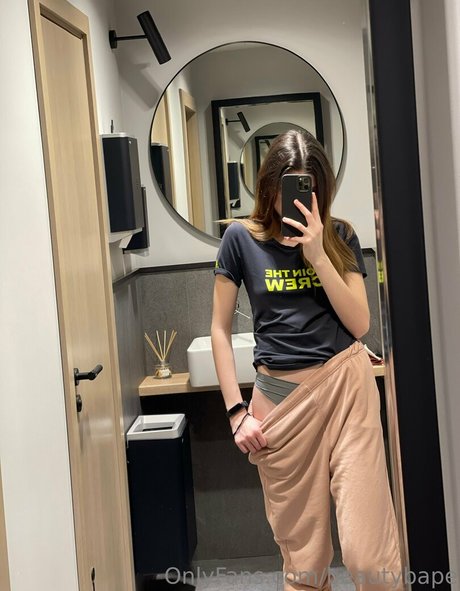 Foto di nudo di fuga di OnlyFans di Beautybape