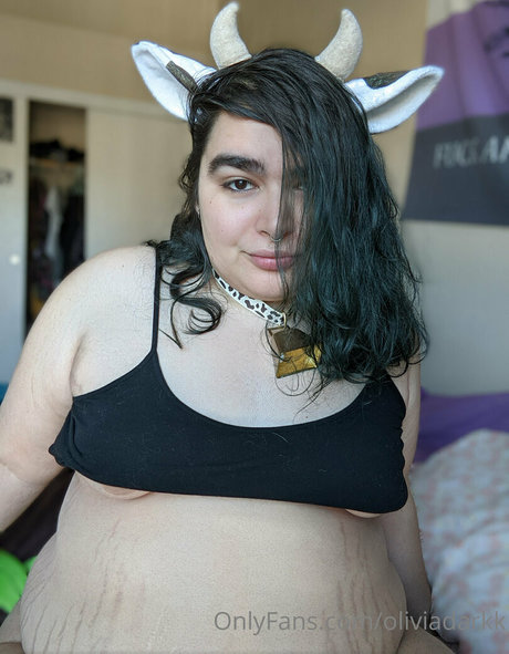 Nahá fotka uniklých OnlyFans od Oliviadarkk