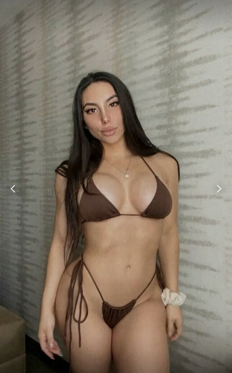 Naakte gelekte OnlyFans-foto van Marissafitness
