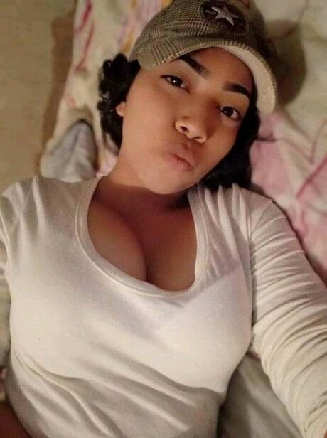 Naken läckt OnlyFans-bild av Yessica Guevara