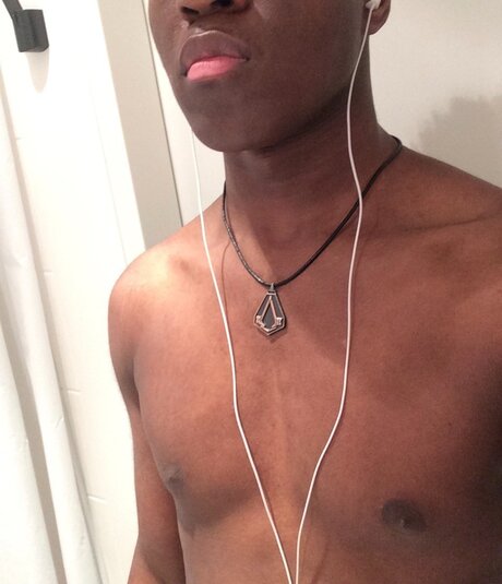 Nahá fotka uniklých OnlyFans od 5teven