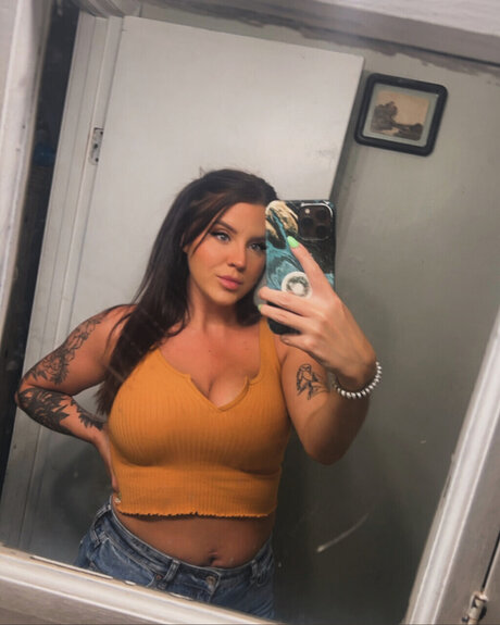 Tia  OnlyFans