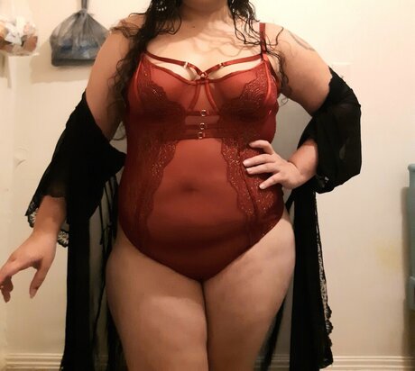 Naken läckt OnlyFans-bild av Juicy Lucy