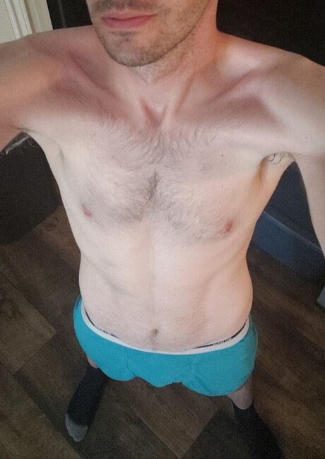 Foto nua vazada do OnlyFans de Bruce Wayne