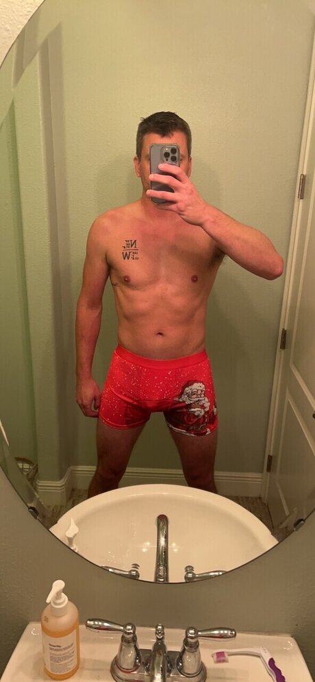 Photo nue de fuite OnlyFans de Stayathomesstag