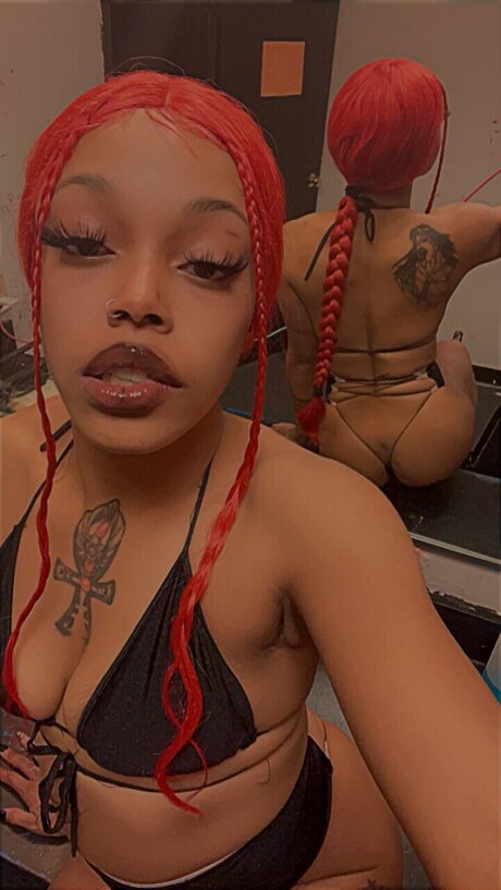 Nacktes geleaktes OnlyFans-Foto von Poppythe Pufftress24