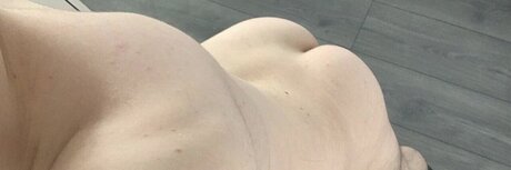 Naakte gelekte OnlyFans-foto van T