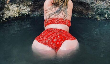 Foto nua vazada do OnlyFans de Niqu