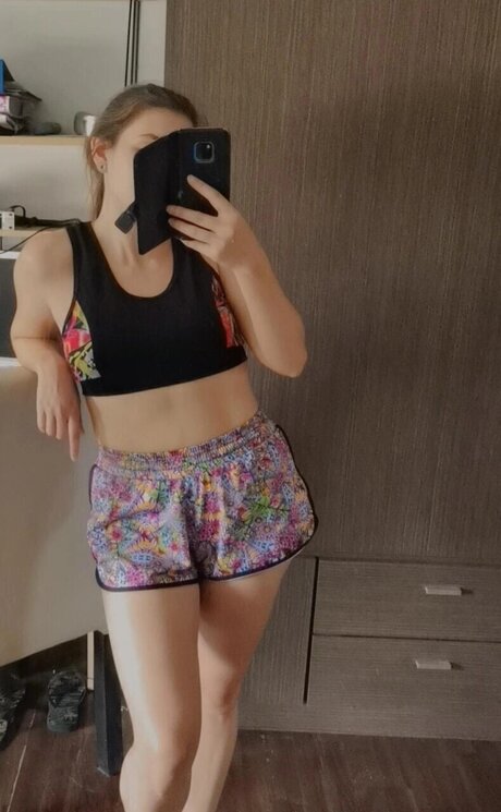 Nacktes geleaktes OnlyFans-Foto von Loveintheair