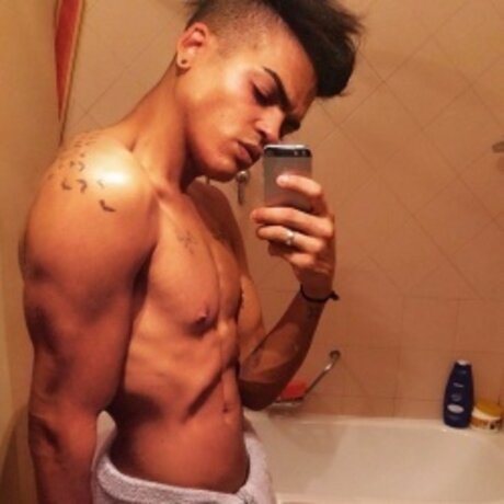 Foto nua vazada do OnlyFans de Dotado23cm