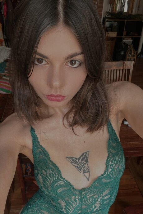 Aleona 