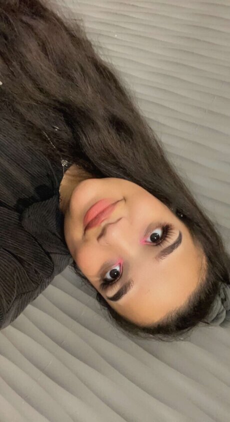 Naken läckt OnlyFans-bild av Princess Periwinkle