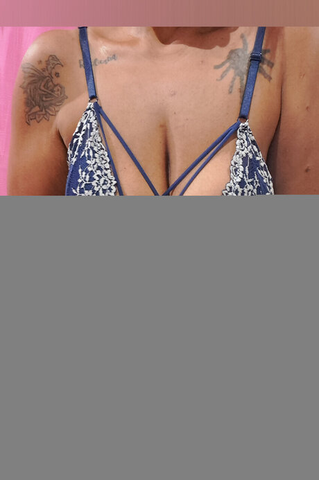 Naken läckt OnlyFans-bild av Lovebaby22