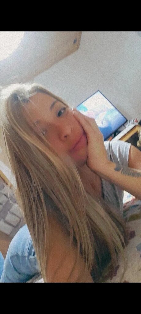 Nacktes geleaktes OnlyFans-Foto von Flopi 
