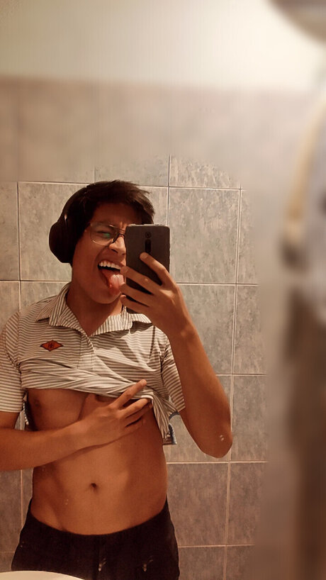 Foto di nudo di fuga di OnlyFans di Andy