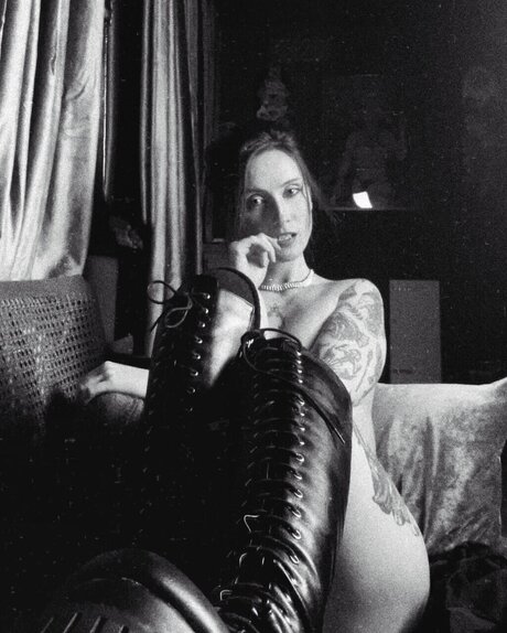 Nacktes geleaktes OnlyFans-Foto von Jessica Black