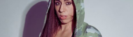 Nahá fotka uniklých OnlyFans od Danielle Pitbull