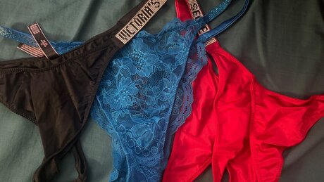 Muffthong OnlyFans 유출 누드 사진