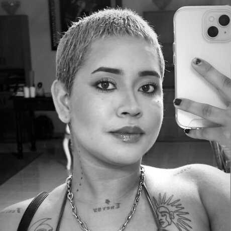 Naken läckt OnlyFans-bild av Kim
