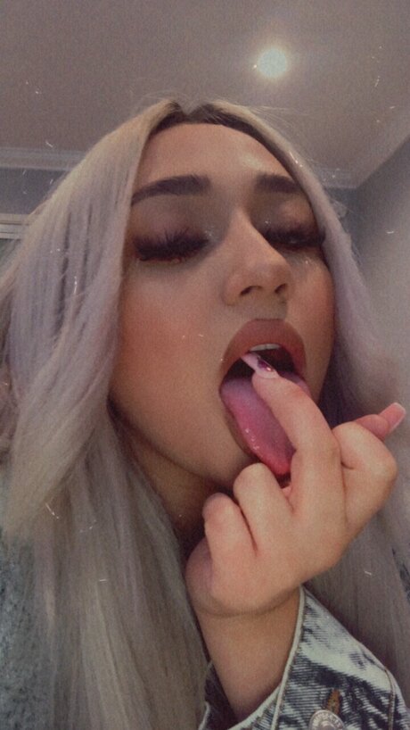 Обнаженная фотография утечки OnlyFans от Love