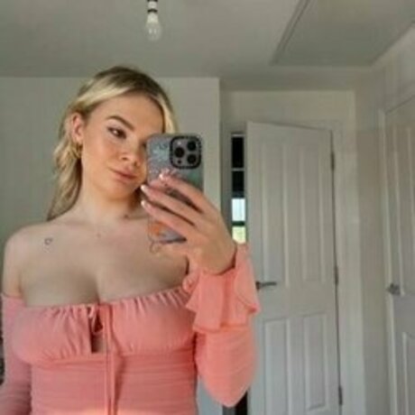 Ece OnlyFans泄露裸照