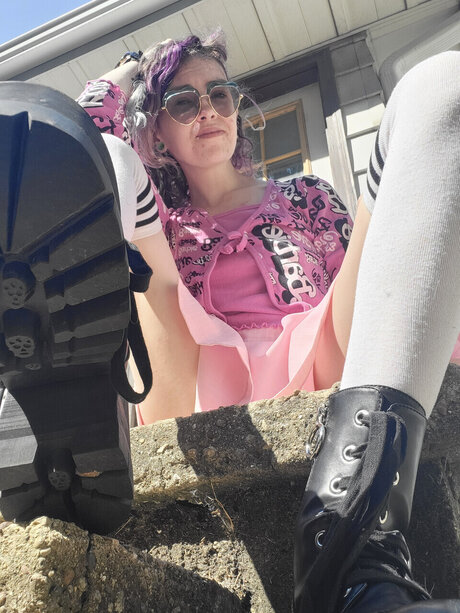 Naakte gelekte OnlyFans-foto van Kimiibis
