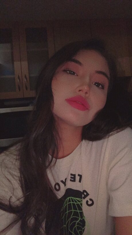 Nahá fotka uniklých OnlyFans od Eskimo Emma