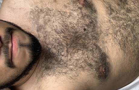 Foto desnuda filtrada de OnlyFans de Gris