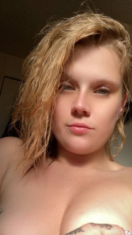 Nagie wyciekłe zdjęcie OnlyFans od Angel Wise 
