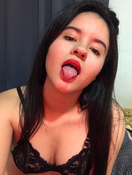 Обнаженная фотография утечки OnlyFans от Luly Ruiz