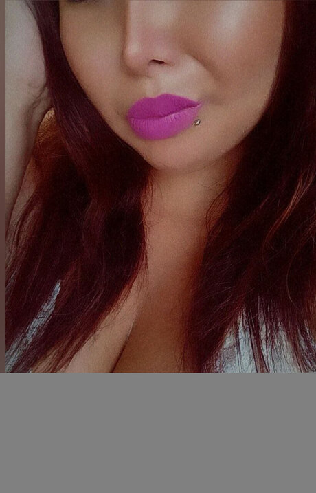 Nacktes geleaktes OnlyFans-Foto von Hot Brunette 