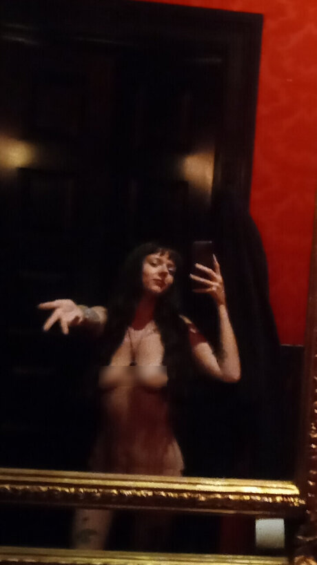Nacktes geleaktes OnlyFans-Foto von Leila Rose