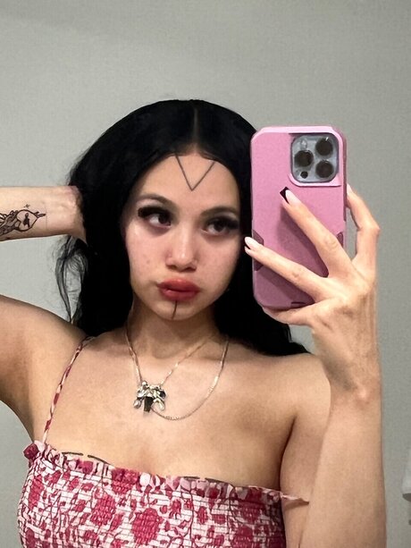 Inuk Barbie OnlyFans 유출 누드 사진