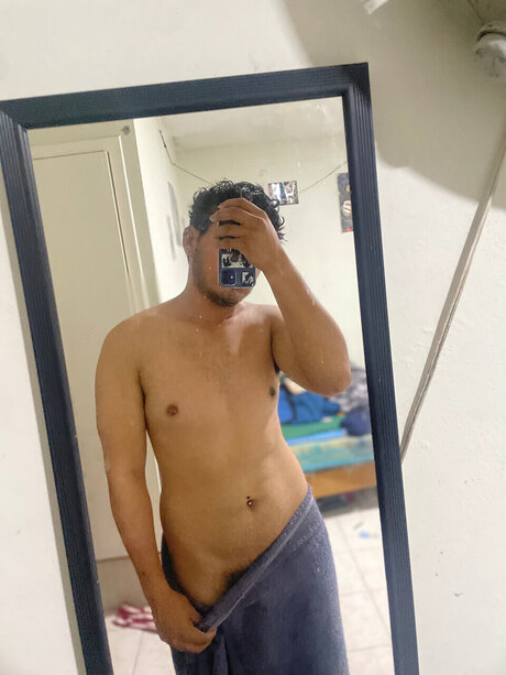 Обнаженная фотография утечки OnlyFans от Fox19uwu