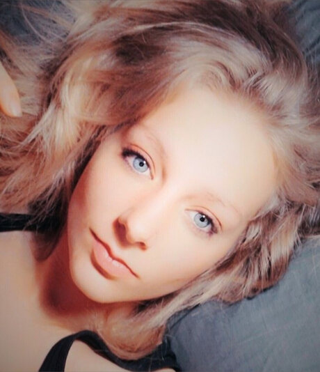Nahá fotka uniklých OnlyFans od Leyah