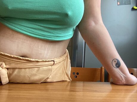 Foto di nudo di fuga di OnlyFans di Lucy 