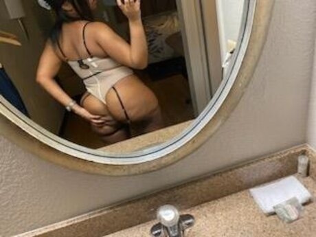 Foto di nudo di fuga di OnlyFans di Columbia