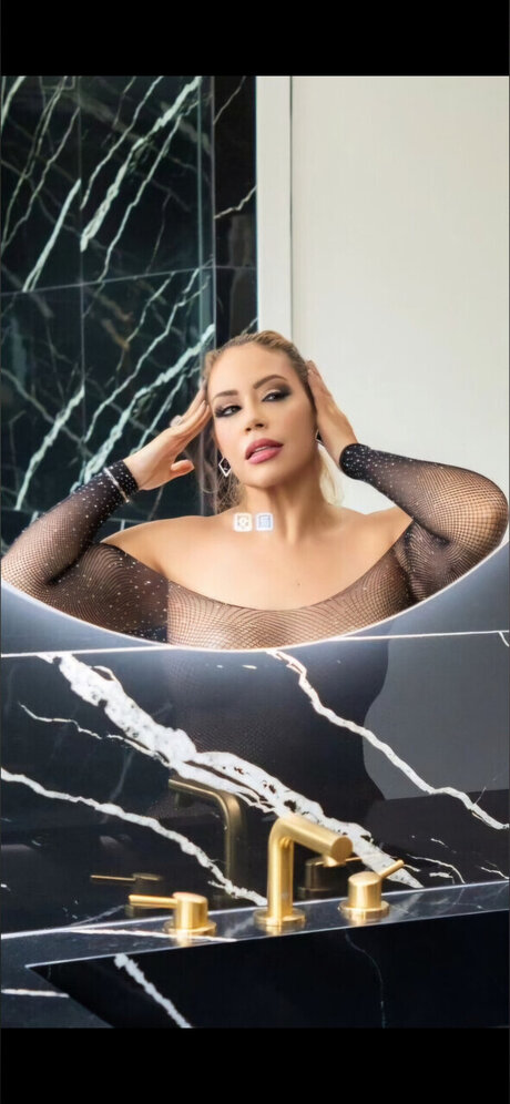 Alaston vuotanut OnlyFans-kuva Ruth