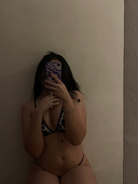 Naakte gelekte OnlyFans-foto van Arizona