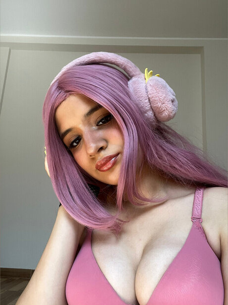 Naakte gelekte OnlyFans-foto van Nomi