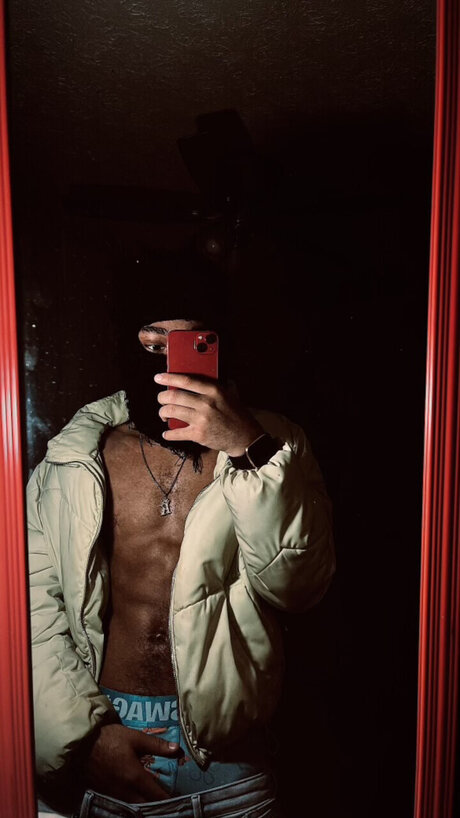 Foto nua vazada do OnlyFans de Maskedreak18