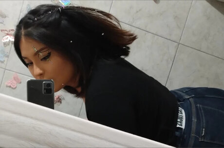 Nagie wyciekłe zdjęcie OnlyFans od Goddess Kiria